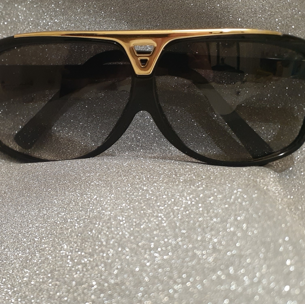 Louis Vuitton Evidence Sunglasses